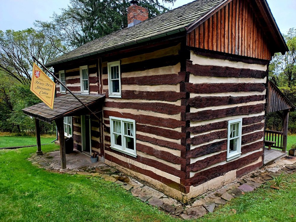 Hoey Staymates Cabin